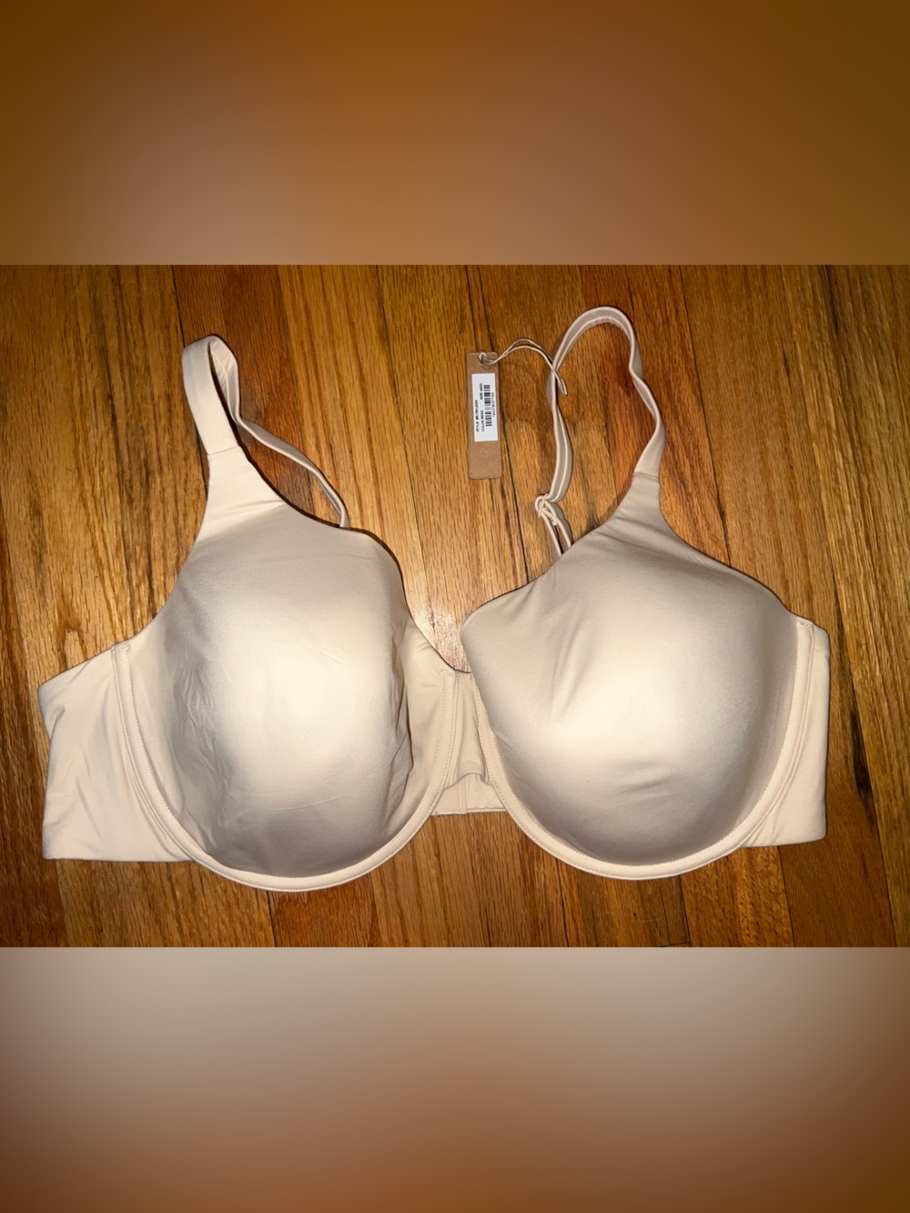 SKIMS Seamless T-Shirt Bra in Light Beige